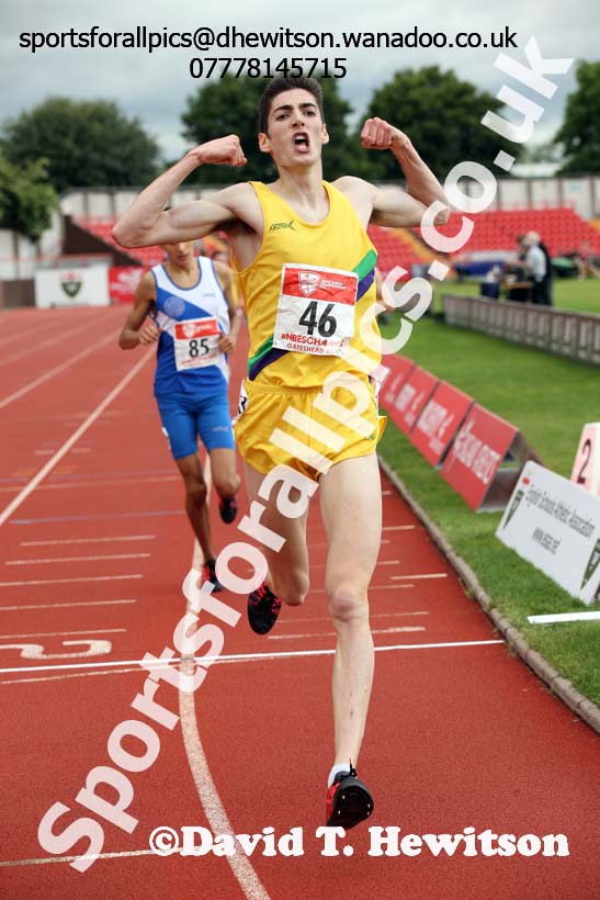 Senior boys 3000 metres, English Schools Track and Field. Photo: David T. Hewitson/Sports for All Pics
